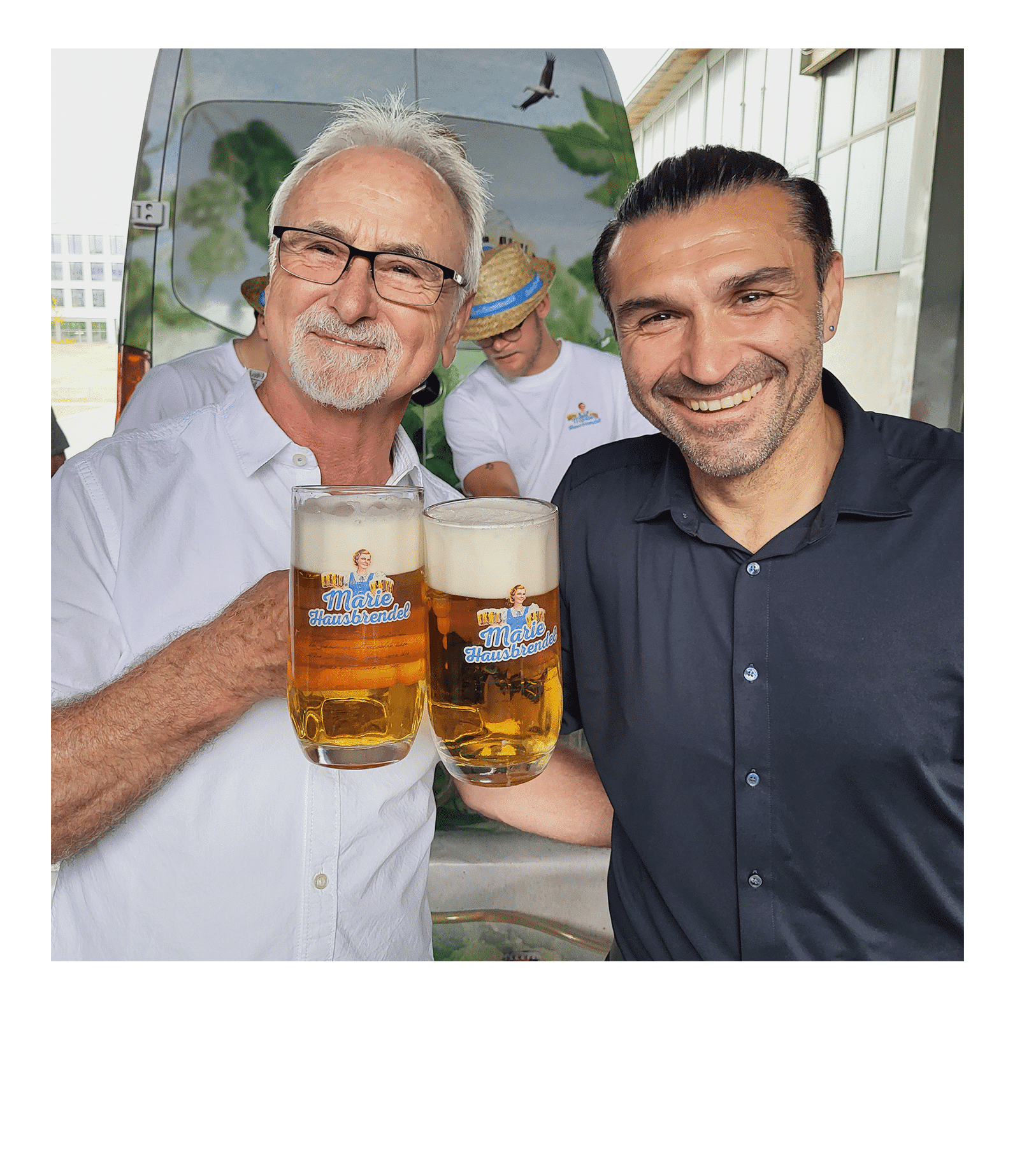 Marie Partybus Fotos 1 Polaroid