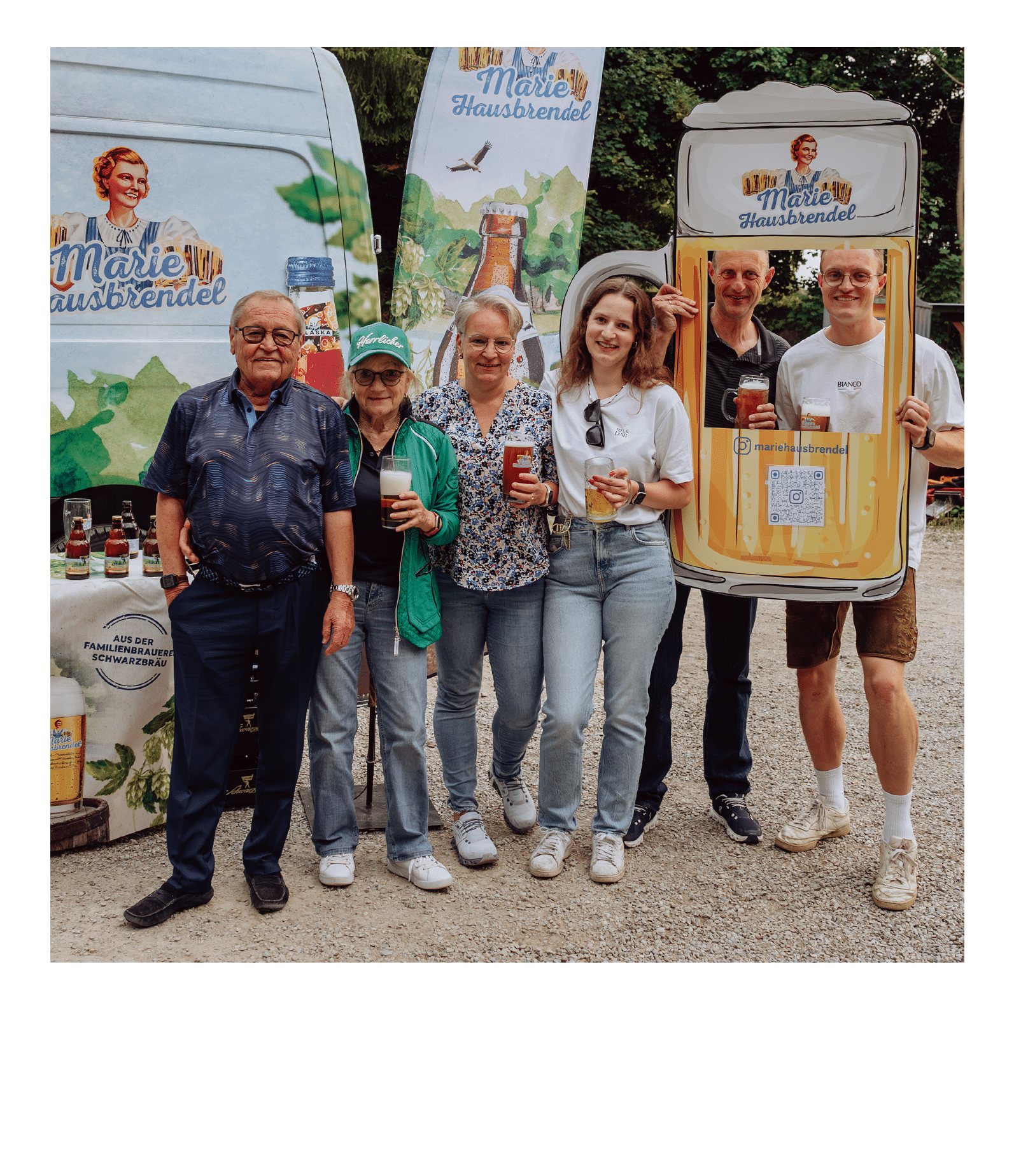 Marie Partybus Fotos Polaroid 2025 7